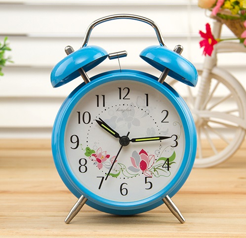 小鬧鐘-可愛金屬鬧鐘創(chuàng)意學(xué)生靜音床頭簡(jiǎn)約兒童臥室鬧鐘